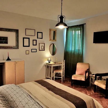 La Casa De Buendias Апартаменти *